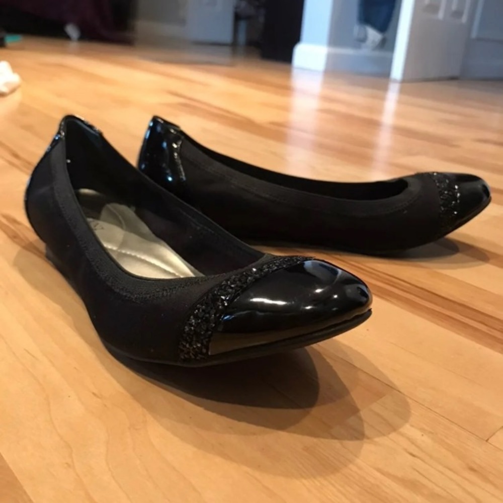 ALFANI ballet flats